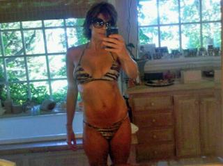 NUMMER 2: Skuespiller Lisa Rinna fulgte p� med samme positur. Foto: Twitter