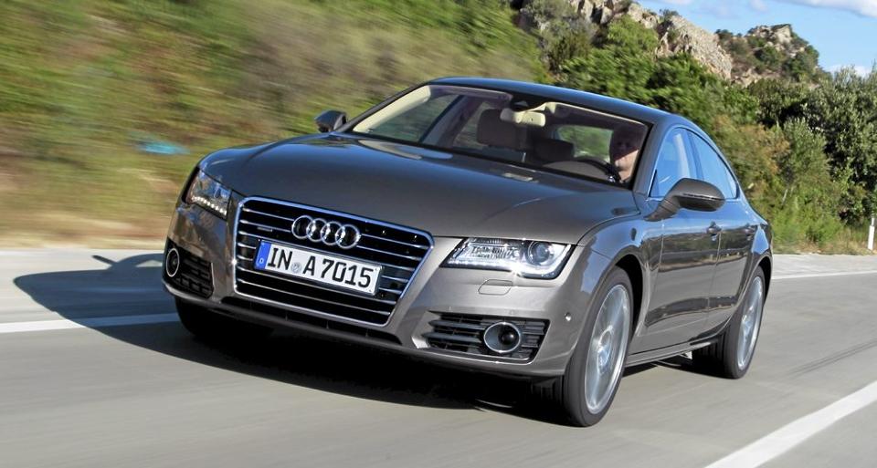 STOR BIL: Med sine snaue fem meter er Audi A7 en stor bil. Foto: produsenten