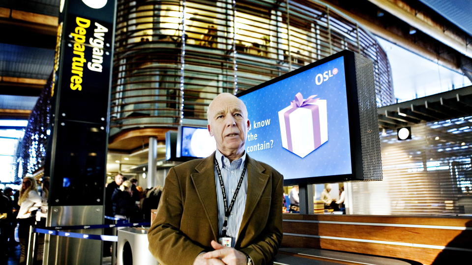D�RLIG SAK:: Informasjonssjef Jo Kobro ved OSL bekrefter at flere flyplassansatte er politianmeldt for � ha v�rt rusp�virket i tjenesten. Foto: Nina Hansen