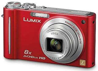 ZOOM: 8x optisk zoom er et av h�ydepunktene med Panasonic Lumix ZX3. Produsent