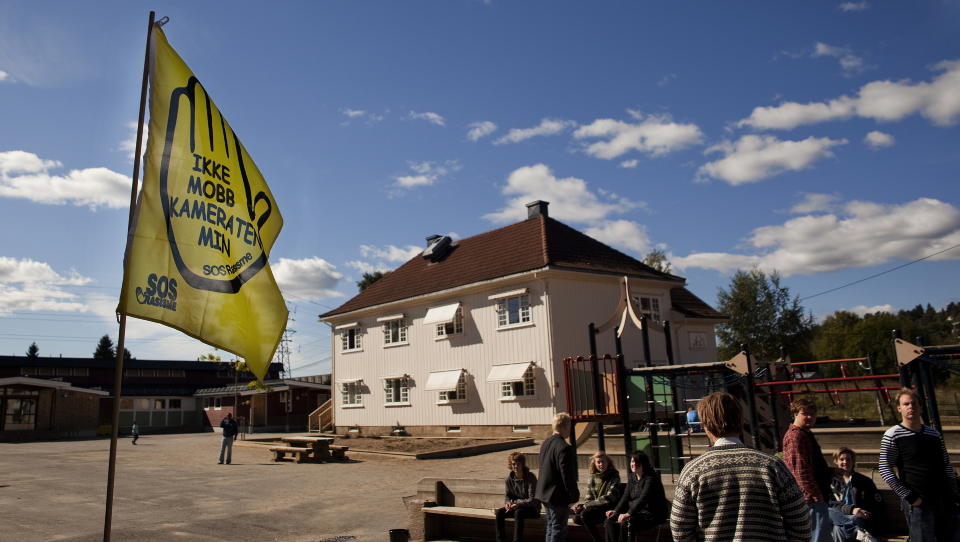 FRAFALL: De hevder � lede Europas st�rste antirasistiske organisasjon, med over 40.000 medlemmer. Men delegatene som m�tte p� landsm�tet ville f�tt plass i en liten buss. Foto: Sigurd Fandango/Dagbladet