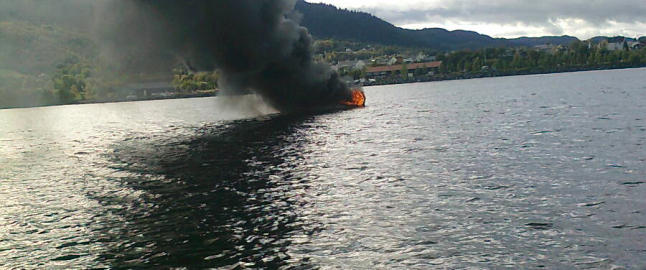 B�t eksploderte utenfor Orkanger