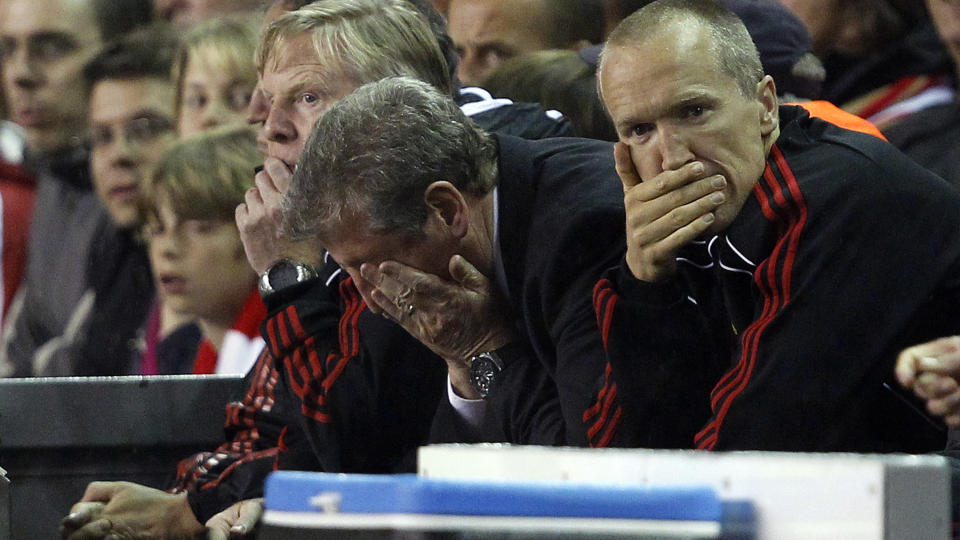 FRUSTRERT: Det meste g�r galt for Roy Hodgson og Liverpool om dagen. I kveld r�k de ut for Northampton. Foto: Scanpix