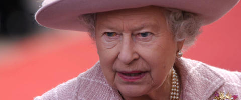 Dronning Elizabeth ville ta fra de fattige