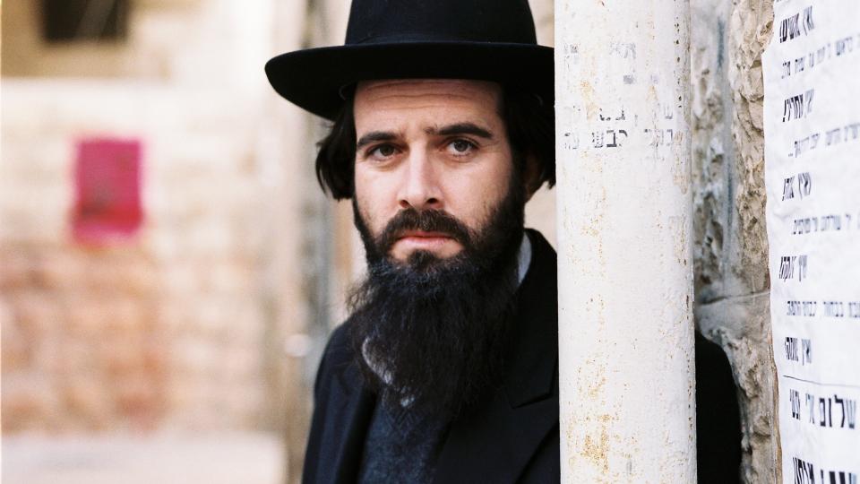 ROMEO OG JULIE I JERUSALEM: �Med �pne �yne� er sober og sofistikert dramafilm om forbudt homofil kj�rlighet.