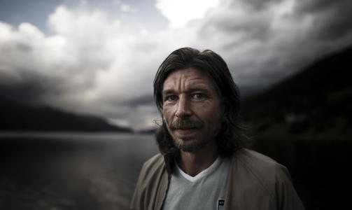 STERKE BESKYLDNINGER: Karl Ove Knausg�rd har m�ttet t�le krass kritikk for m�ten han omtaler venner og familie p� i �Min kamp�.
Foto: H�kon Eikesdal