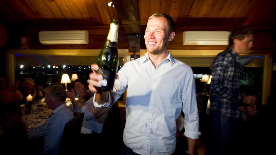 GULLFEST I AUSTRALIA: Thor Hushovd feiret VM-gullet med stil, sammen med lagkamerater, venner og sponsorer. Foto: Heiko Junge/SCANPIX