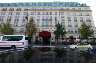 TERRORM�L: Hotel Adlon i Berlin. Foto: Reuters