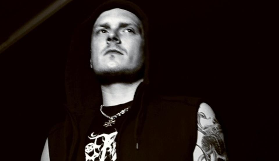 FIKK TRUSLER:  Festivalsjef for �Nidrosian Black Mass� Ole A. Aune fikk alvorlige trusler mot seg for � la to band med nazisympatier spille under arrangementet i Trondheim. N� har han kastet ut ett av de to bandene fra festivalen. Foto: Privat