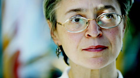 DREPT:  Anna Politkovskaja, russisk journalist og Putin-kritiker bes�kte Norge for ni �r siden. Foto M�LLER/METTE Dagbladet