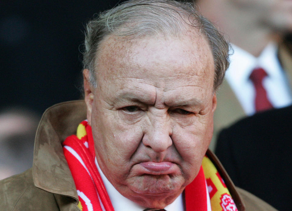 GIR OPP KLUBBEN, MEN IKKE PENGENE: Tom Hicks gir opp � selge Liverpool til Mill Financial, noe som betyr at det forventede salget til New England Sports Venture (NESV) gjennomf�res. I stedet krever texaneren ni milliarder kroner i erstatning for tort og svie.Foto: SCANPIX/AP Photo/Tim Hales