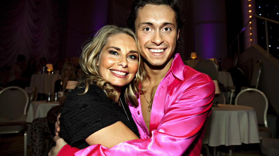 egor skal vi danse telesex egor skal vi danse telesex