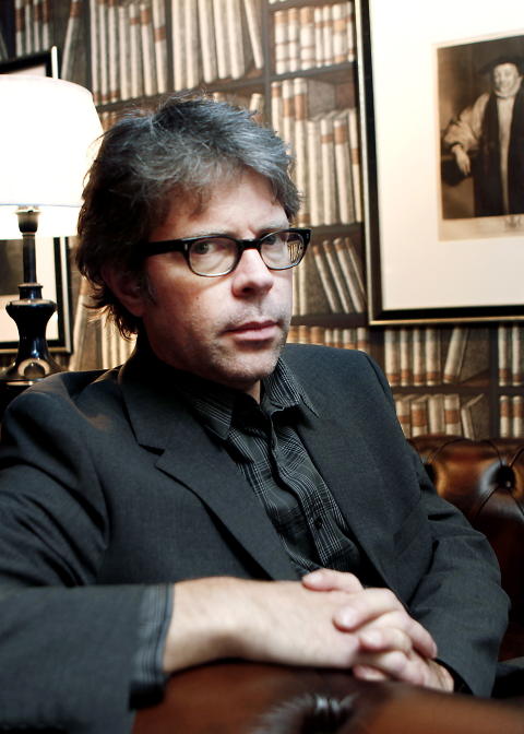 P� NORGESBES�K: Jonathan Franzen fotografert i Bibliotekbaren p� Hotel Bristol i Oslo i 2010, i forbindelse med et lanseringsbes�k. Foto: Erling H�geland / Dagbladet
