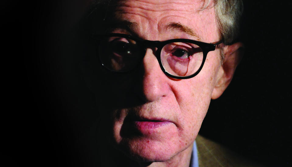 M�RK TIL SINNS: - Uansett hvor perfekt vi f�r det her i verden, vil jorda en dag g� under og sola brenne ut, sukker Woody Allen. Foto: Peter Kramer/AP/Scanpix