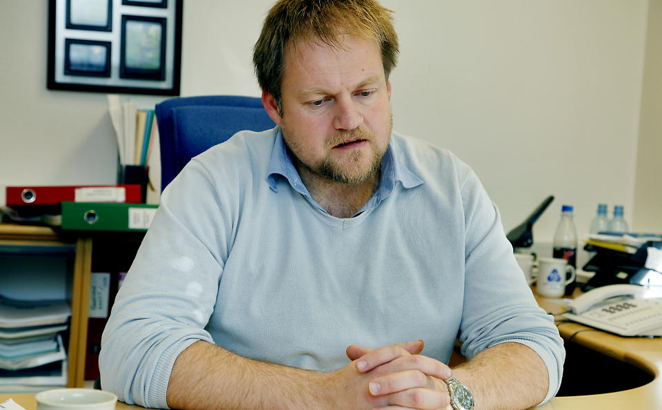- BLIR KVALM: R�dmann Erling Straalberg i Alvdal kommune er rystet over overgrepene som to av de siktede har tilst�tt. Han tror ikke kommunen har gjort formelle feil, men medgir at det er vanskelig � forst� at forbrytelsene kunne p�g� uten at noen forsto hva som skjedde. Foto: JACQUES HVISTENDAHL