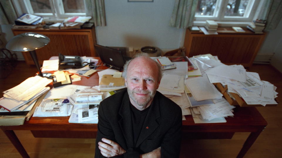 JUBILANT: Forlagssjef Geir Berdahl i Oktober Forlag har hatt jobben siden 1979. Denne uka utgir han boka �40 �rs nerv�sitet�.

Foto:MARTINSEN/TOM Dagbladet