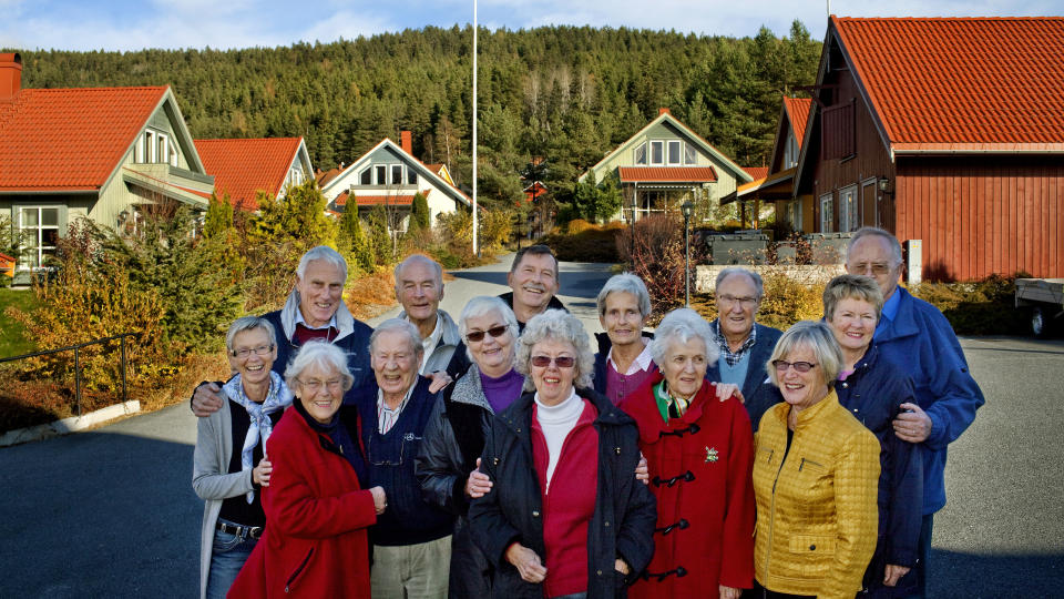 Forn�dy gjeng: Noen �r eldre enn da de satt seg ned sammen for f�rste gang. N� har de bodd sammen i �tte �r, og trives fortsatt godt.