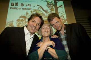Radiohumor:: F.v. Espen Beranek Holm, Else Michelet og Are Kalv� serverte satire i  Hallo i uken. 
Foto: Terje Bendiksby / SCANPIX .