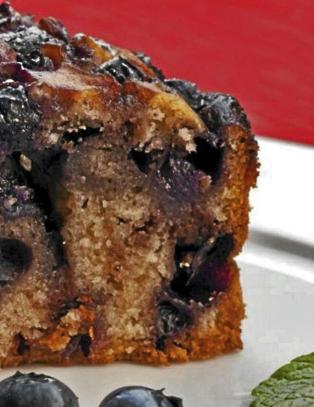 Slik lager du bl�b�rkake