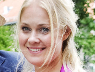 SKREV SELV: Bj�rg Thorhallsdottir laget sin egen barnebok for � forklare d�den for s�nnen. Foto: KYRRE LIEN / SCANPIX