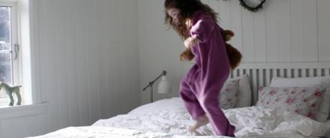 Mali Mo: Skriver om hverdagsliv med mann, barn og katt fra et hus på landet. Mali Mo: Skriver om hverdagsliv med mann, barn og katt fra et hus på landet.