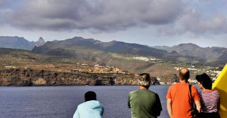  B�TTUR:  P� tur fra El Hierro tilbake til Los Cristianos p� Tenerife. Her passerer vi La Gomera, Foto: JOHN TERJE PEDERSEN/Dagbladet