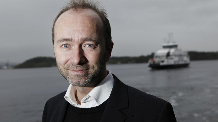 - VI BEHOLDER VELFERDEN: N�rings og handelsminister Trond Giske f�r en optimistisk rapport om norsk �konomi etter oljen fra Statistisk sentralbyr� i dag. Foto: ERLING H�GELAND/Dagbladet