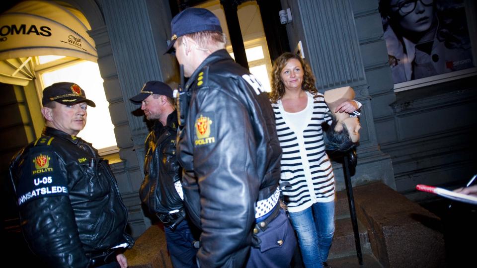 M�TTE FORLATE STUDIOET: Stylist Hege Bigand ble oppsagt i dag, men nektet � forlate arbeidsplassen. Da ble politiet tilkalt. Foto: Thomas rasmus skaug