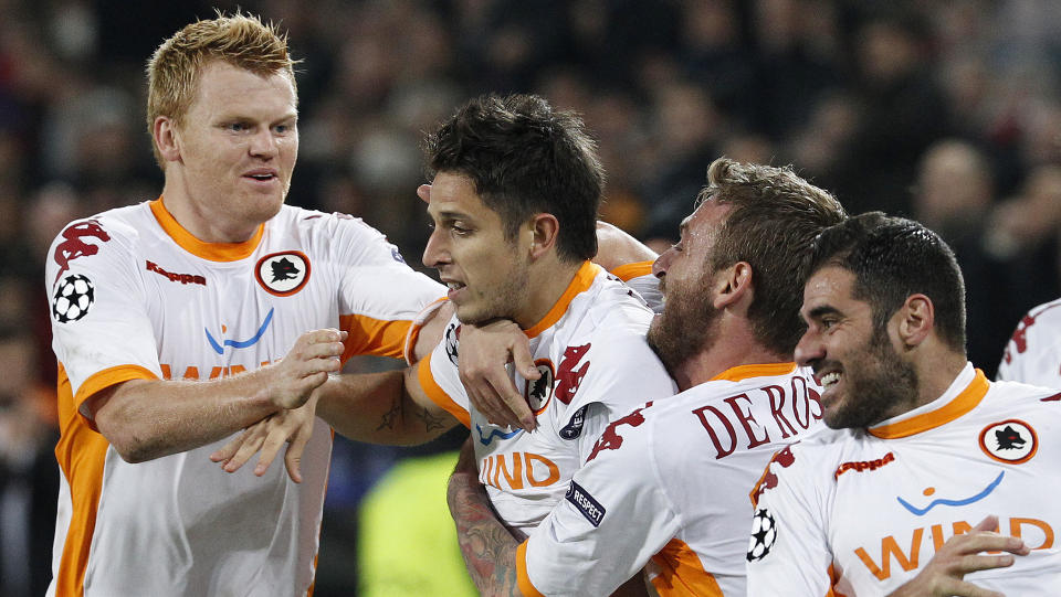 VIKTIG BIDRAGSYTER: John Arne Riise var involvert i to av Roma-scoringene mot Basel. Foto: Ruben Sprich/REUTERS