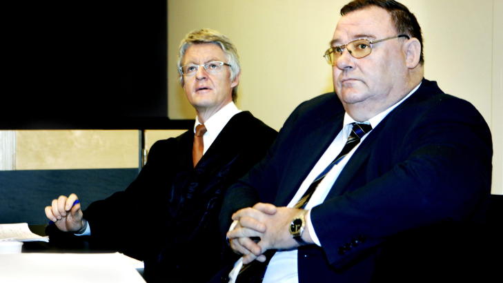 I RETTEN:  Her er Torgeir Stensrud sammen med sin forsvarer Harald Stabel i lagmansretten i 2007. Foto: Steinar Buholm