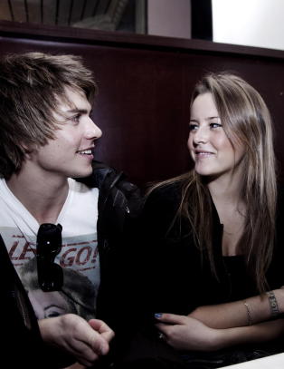 - �Trekant� tr�kker p� menneskeverdet