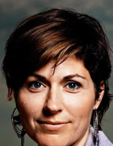 Carola og Sissel synger duett 