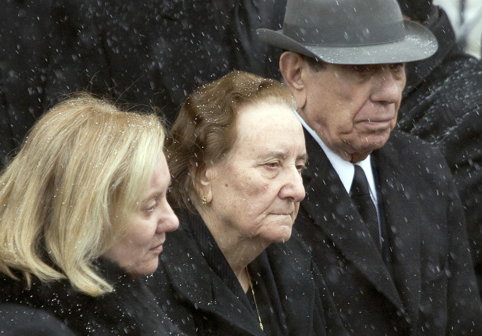 GUDFAR: Nick Rizzuto (86) var Rizzuto-familiens overhode og gudfar. N� er han, i likhet av en rekke andre medlemmer av klanen, likvidert. Her fra barnebarnet Nick jr.s begravelse i januar i �r. Foto: Christinne Muschi/Reuters/Scanpix