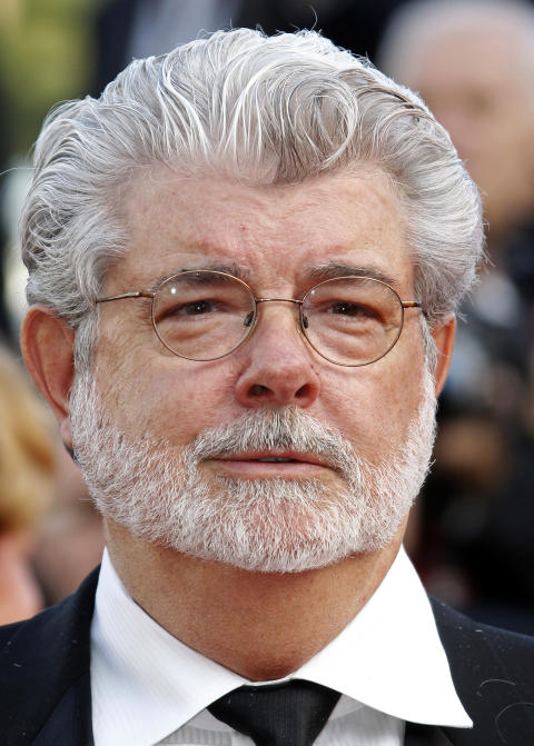 TJENER FETT: George Lucas er en av Hollywoods best betalte, men m� se seg grundig sl�tt av Oprah Winfrey. Foto: Jean-Paul Pelissier/Reuters/Scanpix
