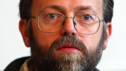 RESIGNERT: Seniorinspekt�r i Mattilsynet, Erik Wahl, mener vi m� l�re oss � leve med at E. coli. er del av v�r matkultur. Foto: Gorm Kallestad / SCANPIX