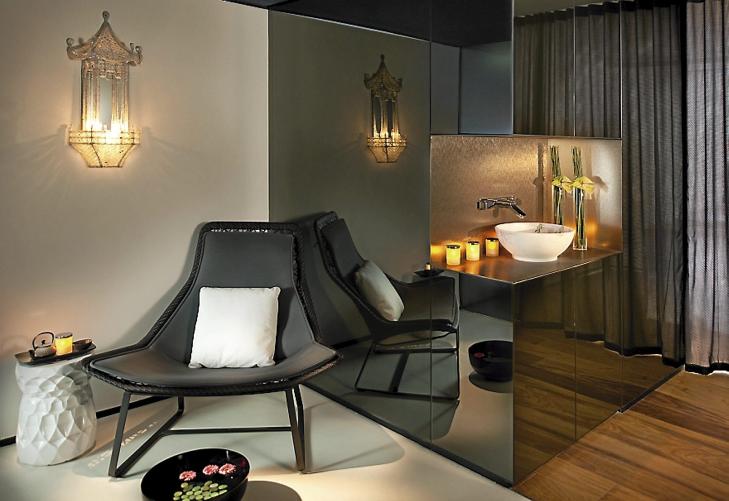 RO OG SMAK: Urqiolas hvilestol fra B&B Italias  Lazy Seating Collection-kolleksjon matcher luksusinteri�ret.  FOTO: Mandarin Oriental