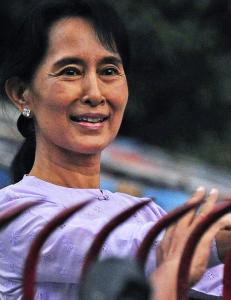 Nobelkomiteen inviterer Suu Kyi til Oslo