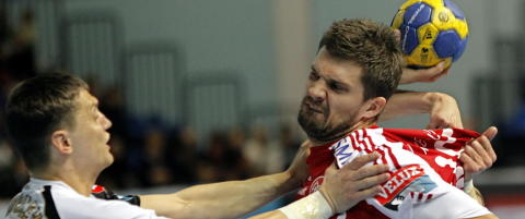 Kjelling m� velge mellom VM og operasjon