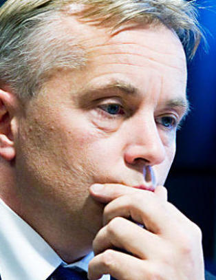 Varsler pressekonferanse om overv�kningssaken