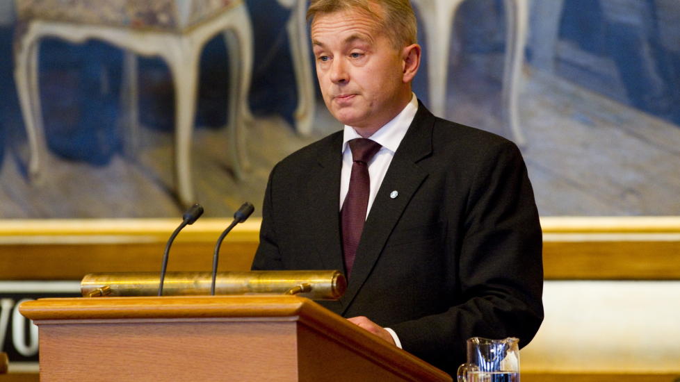 REDEGJORDE: Justisminister Knut Storberget m�tte i dag Stortinget for � redegj�re for overv�kningssaken. Foto: Heiko Junge / Scanpix