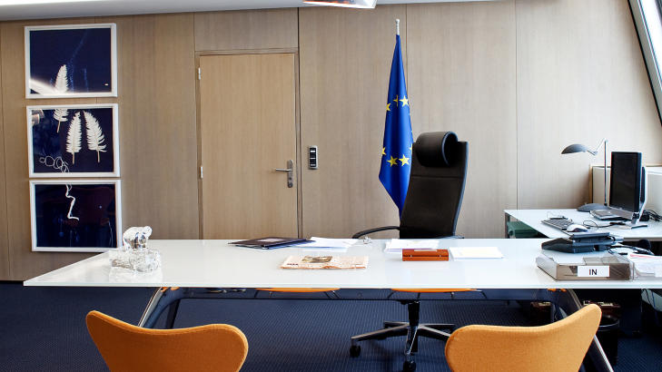 Hvem eier dette: Arkitekten? Klikk her for � finne eieren