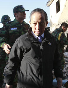 S�r-Koreas forsvarsminister g�r av etter angrepet