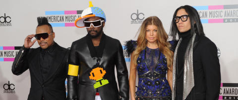 Black Eyed Peas-monsteret bør fistpumpes i mellomgulvet