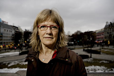 BEKYMRET: Nestleder for Arbeids- og sosialkomiteen Karin Andersen (Sv), er kritisk til hvordan leger skriver ut vanedannende medisin til nordmenn, og er bekymret for at mange utvikler avhengighet. Foto: Torbjørn Grønning / Dagbladet BEKYMRET: Nestleder for Arbeids- og sosialkomiteen Karin Andersen (Sv), er kritisk til hvordan leger skriver ut vanedannende medisin til nordmenn, og er bekymret for at mange utvikler avhengighet. Foto: Torbjørn Grønning / Dagbladet