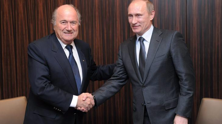 STAKK AV MED SEIEREN:FIFA-president Sepp Blatter kunne i g�r kveld gratulere Russlands statsminister Vladimor Putin med VM i fotball i 2018. Foto:  EPA/KURT SCHORRER EDITORIAL