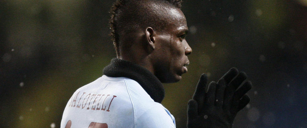 Balotelli gikk løs på Boateng på trening