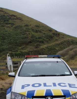 Norsk barnefamilie fant hodel�st lik i grotte