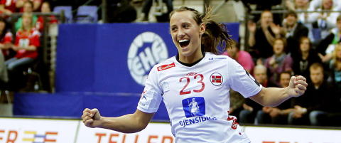 - Kult med kleskolleksjon i mitt navn