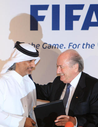 Fotball-VM i Qatar kan flyttes til vinteren