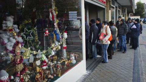 20 PROSENT ARBIEDSLEDIGHET: Arbeidsl�sheten i landet har stiget til rekordh�ye 20 prosent. Foto: SCANPIX